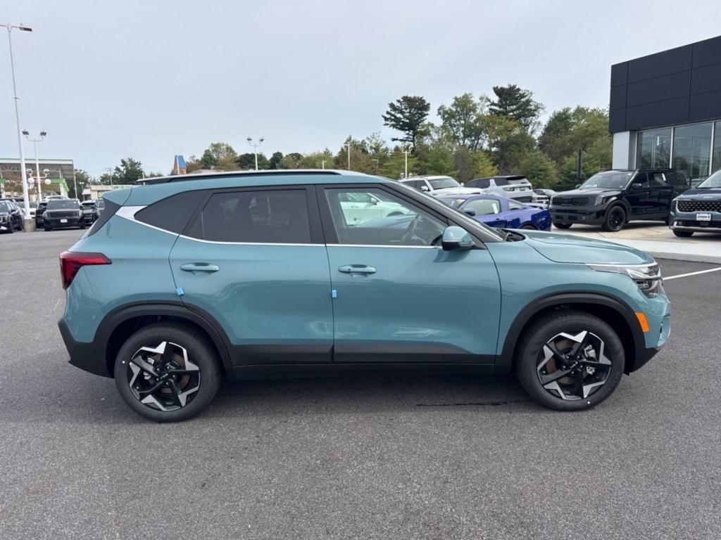 New 2026 Kia Seltos EX SUV