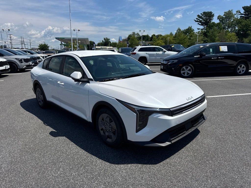 New 2026 Kia K4 LX Sedan