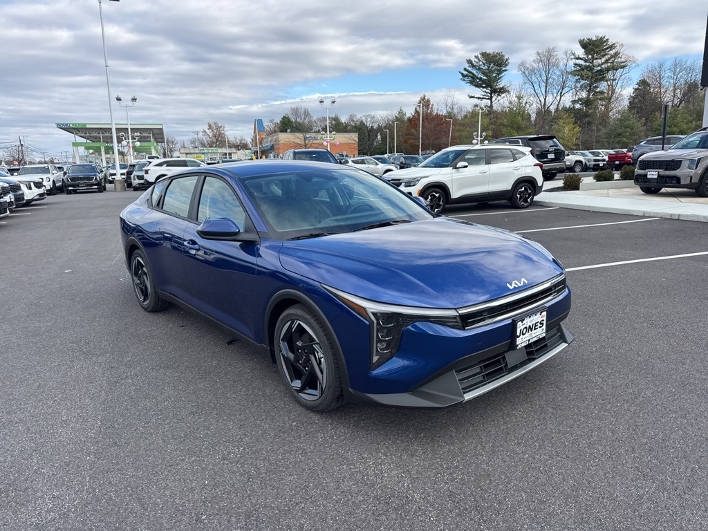 New 2025 Kia K4 EX Sedan