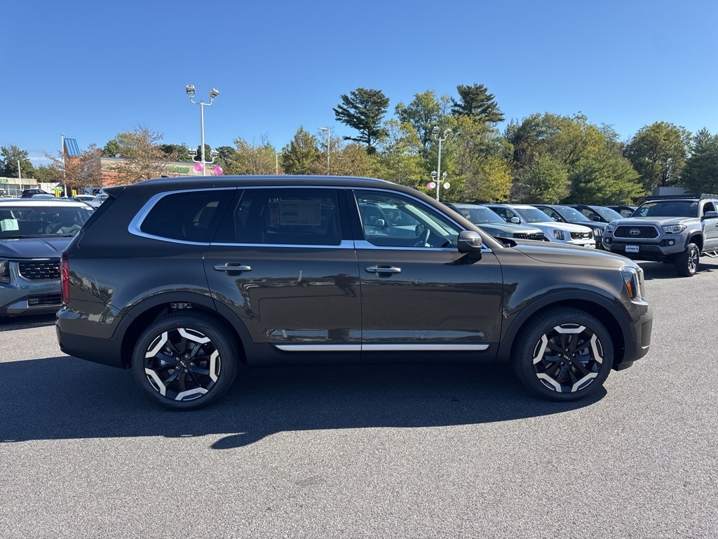 New 2025 Kia Telluride S SUV