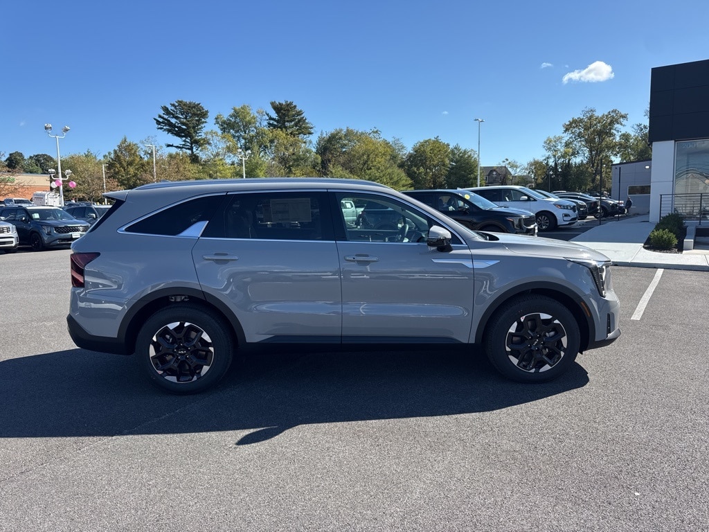 New 2026 Kia Sorento S SUV