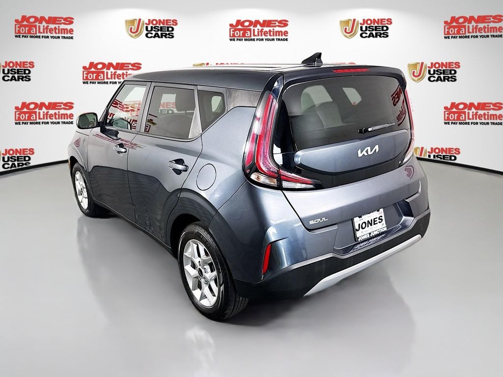 Used 2023 Kia Soul LX Hatchback