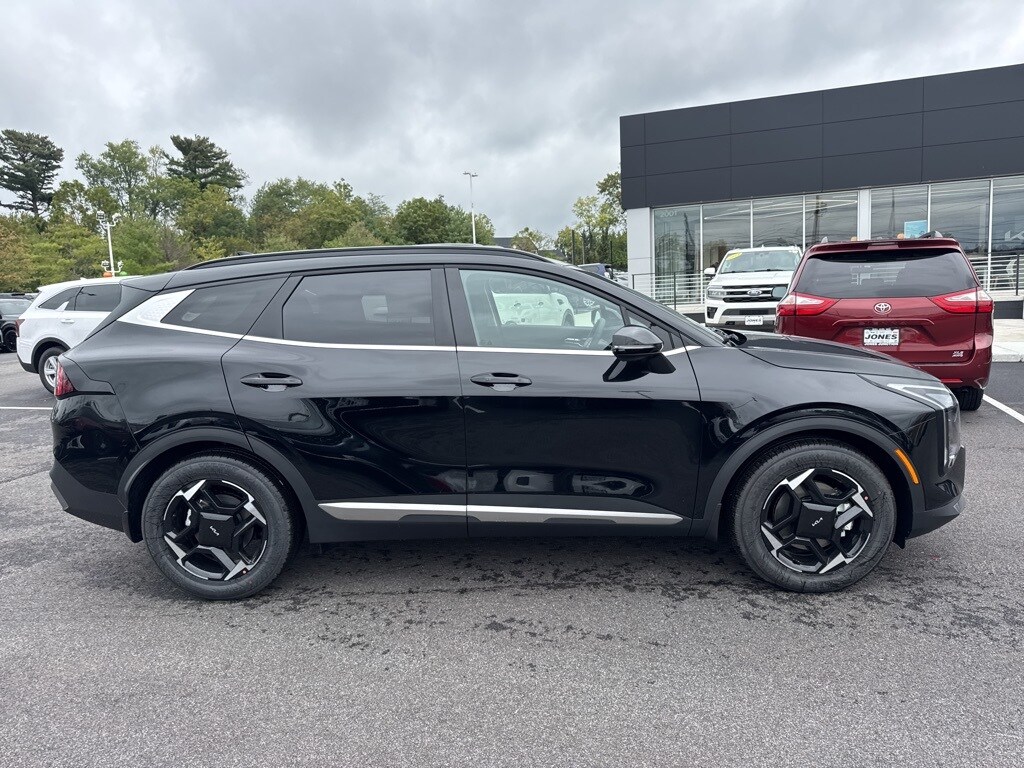 2026 Kia Sportage EX photo 2