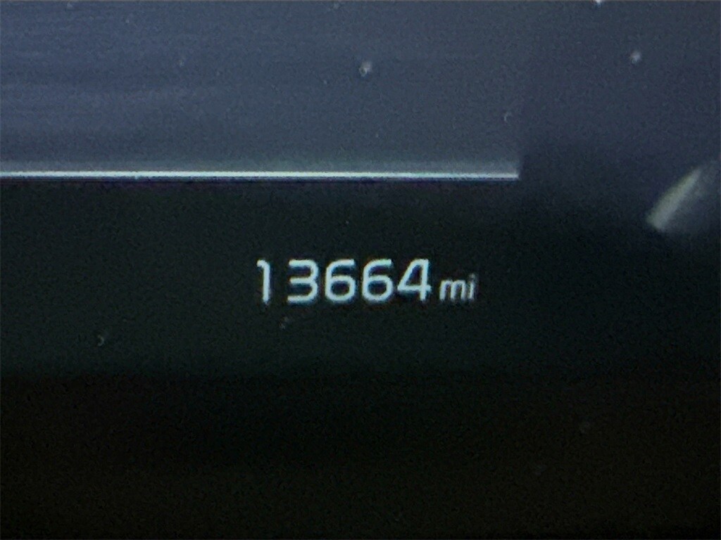 Used 2024 Kia Telluride LX SUV