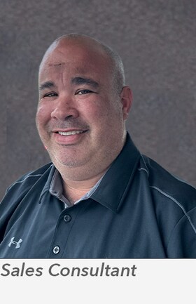 Staff member Jeff Nievod from 9092e2da2efc