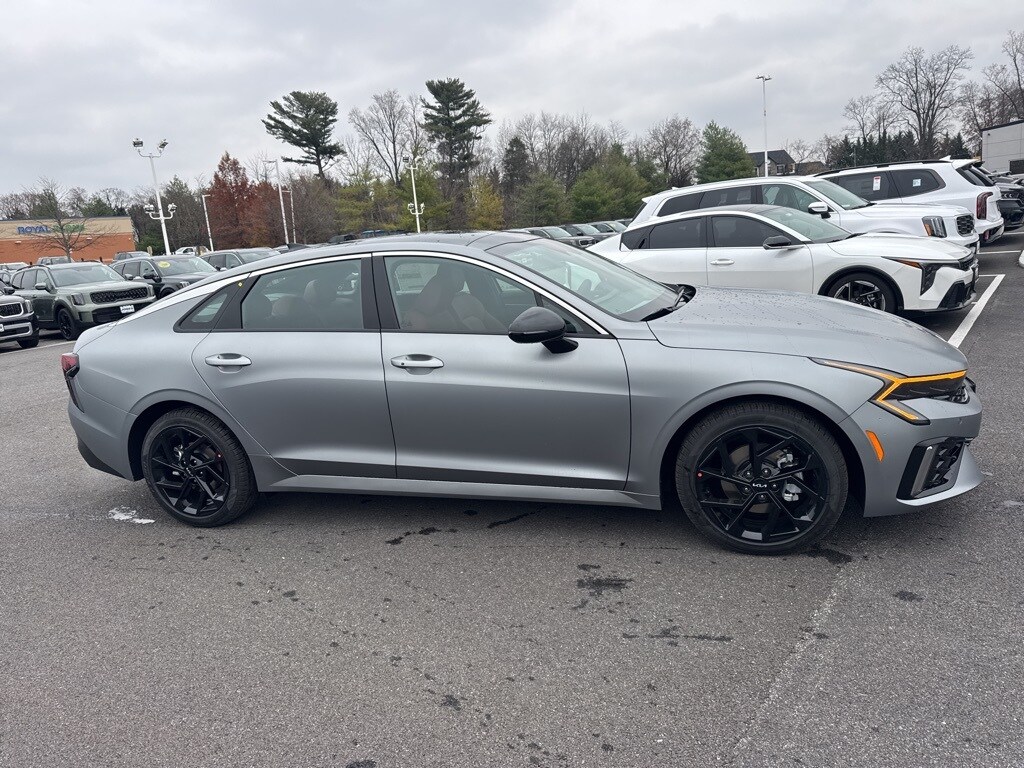 2026 Kia K5 GT-Line photo 3