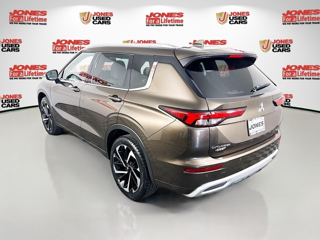 Used 2023 Mitsubishi Outlander SEL SUV