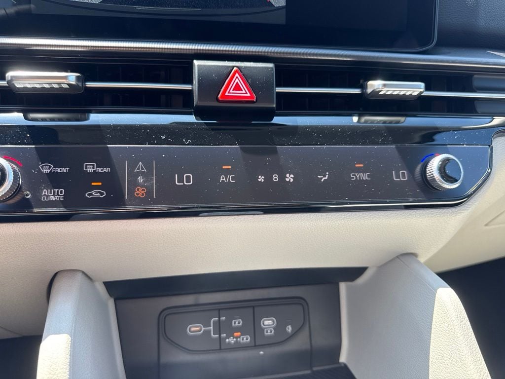 2026 Kia Sportage EX - Photo 15