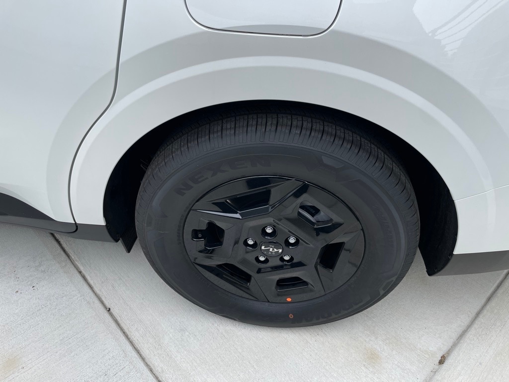 New 2026 Kia Carnival LXS Van Passenger Van