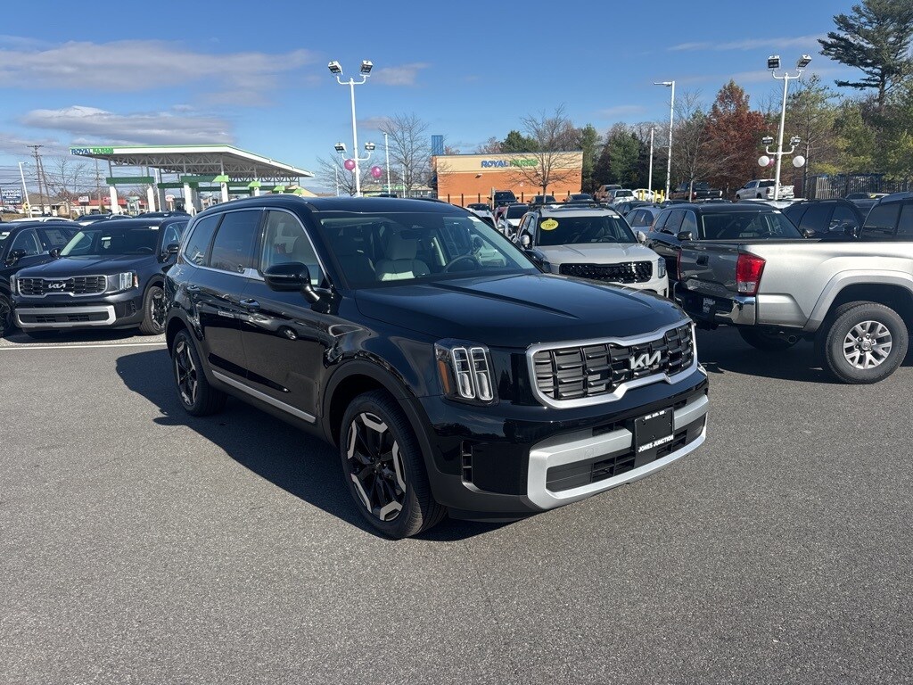 2025 Kia Telluride S photo 2