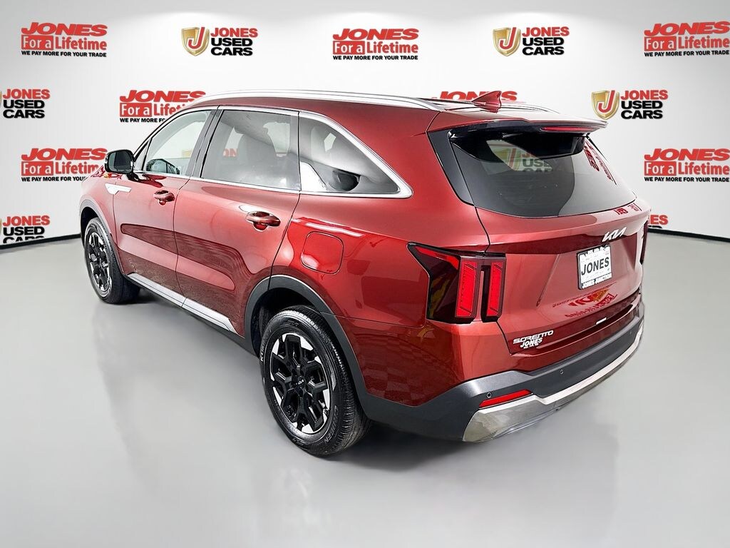 Certified 2025 Kia Sorento S SUV