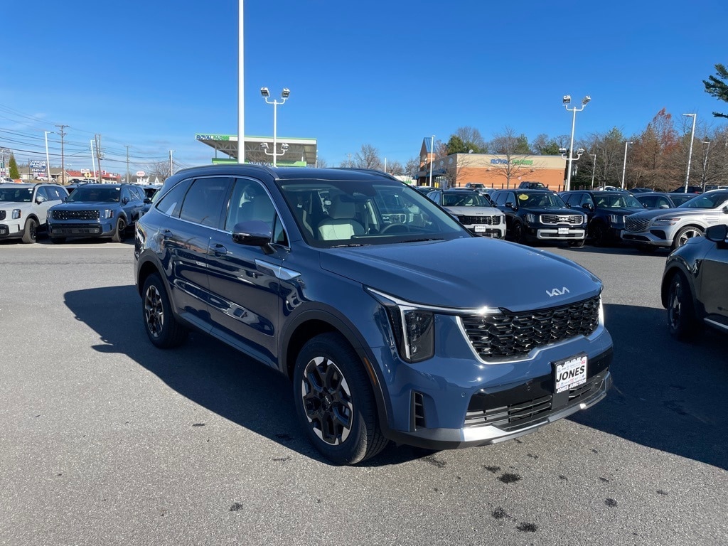 New 2026 Kia Sorento S SUV