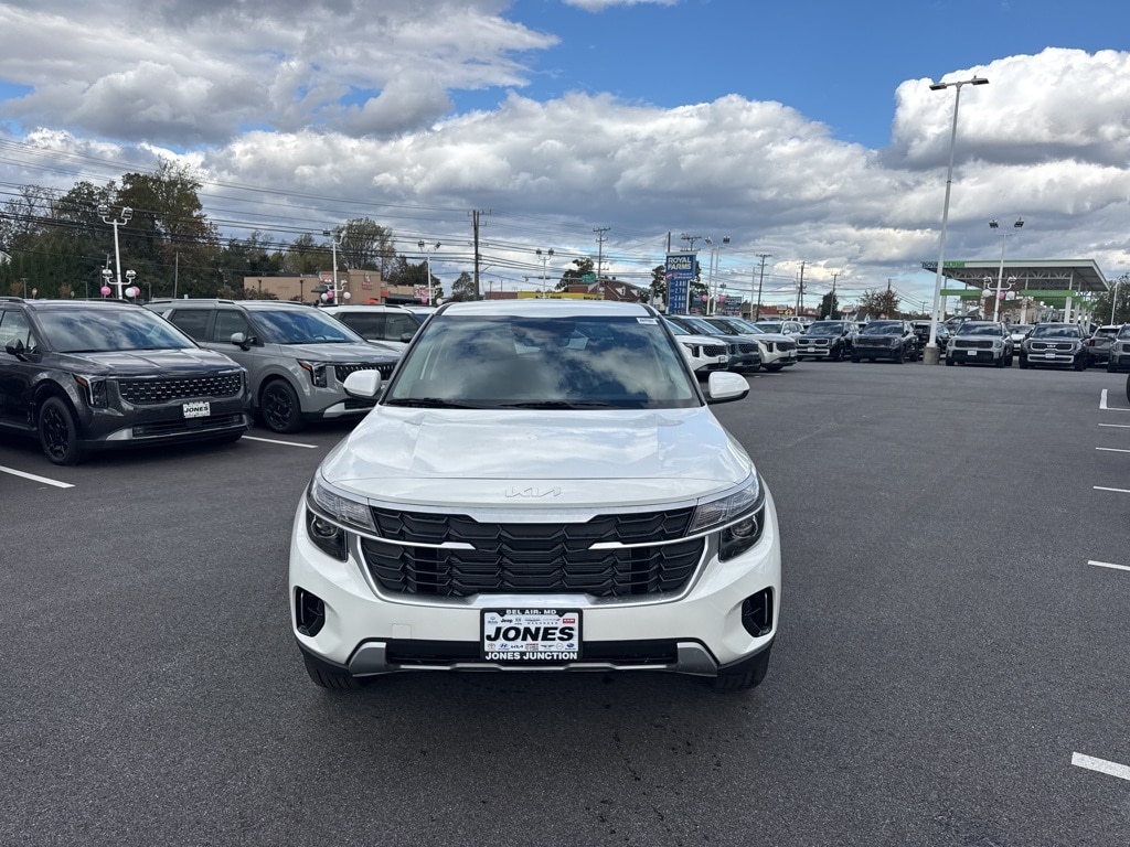 New 2026 Kia Seltos LX SUV