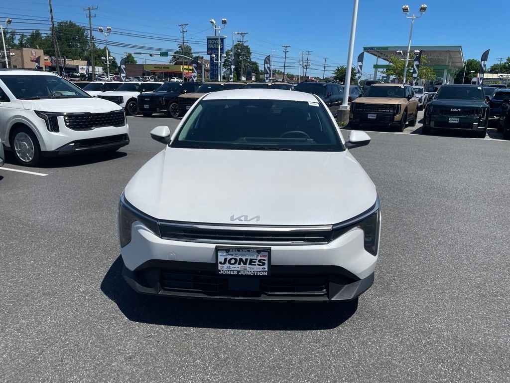 New 2026 Kia K4 LXS Sedan