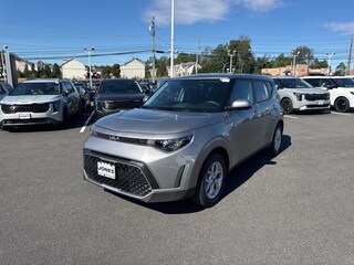 2025 Kia Soul LX Hatchback
