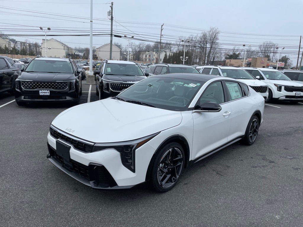 New 2026 Kia K4 GT-Line Sedan