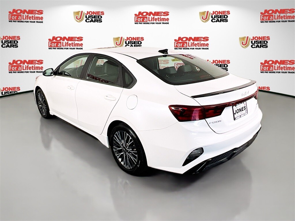 2023 Kia Forte GT-Line photo 2