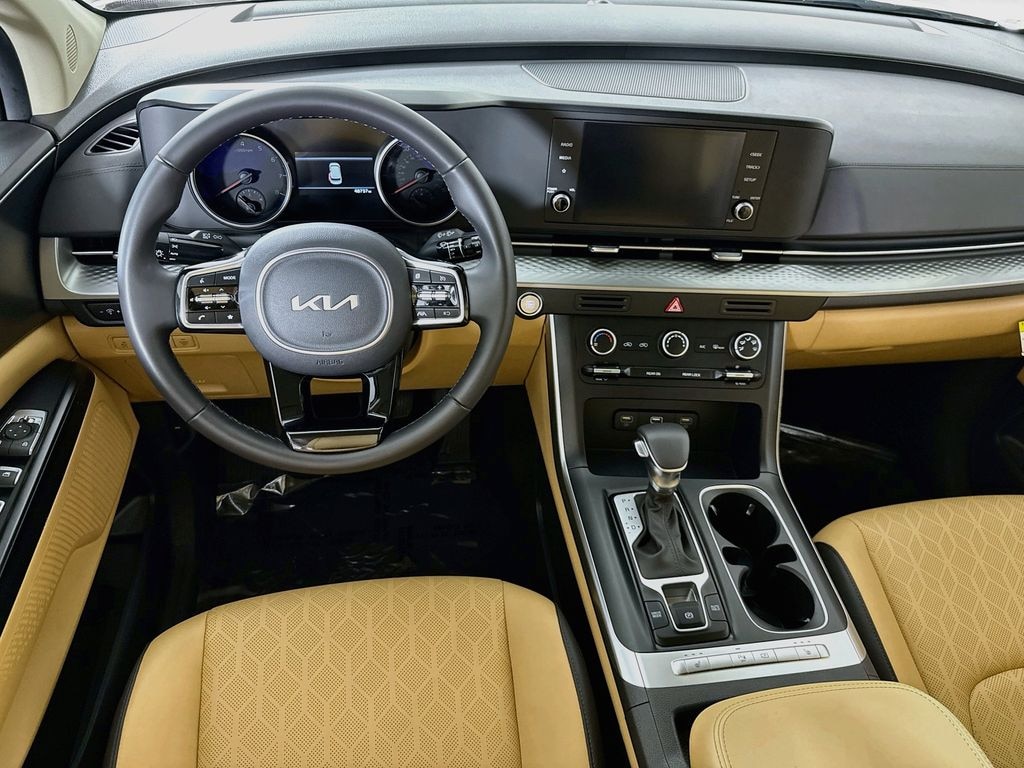 Certified 2024 Kia Carnival LX MPV