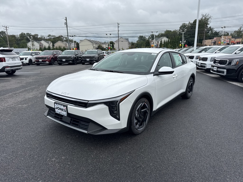 2025 Kia K4 EX's photo