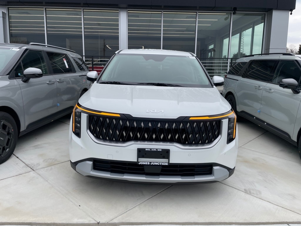 New 2026 Kia Carnival LXS Van Passenger Van