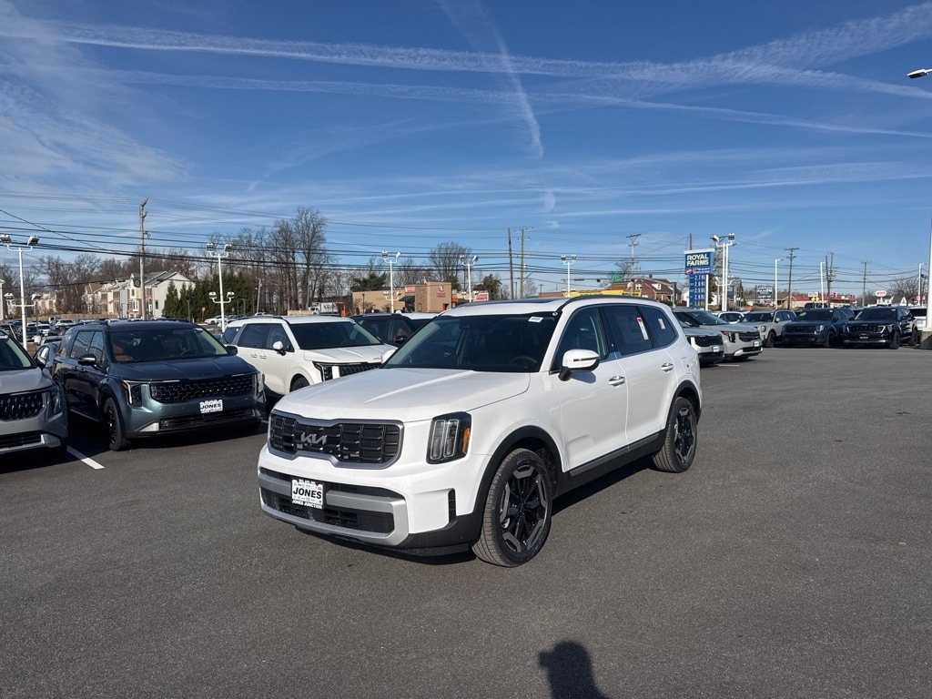 2025 Kia Telluride S's photo