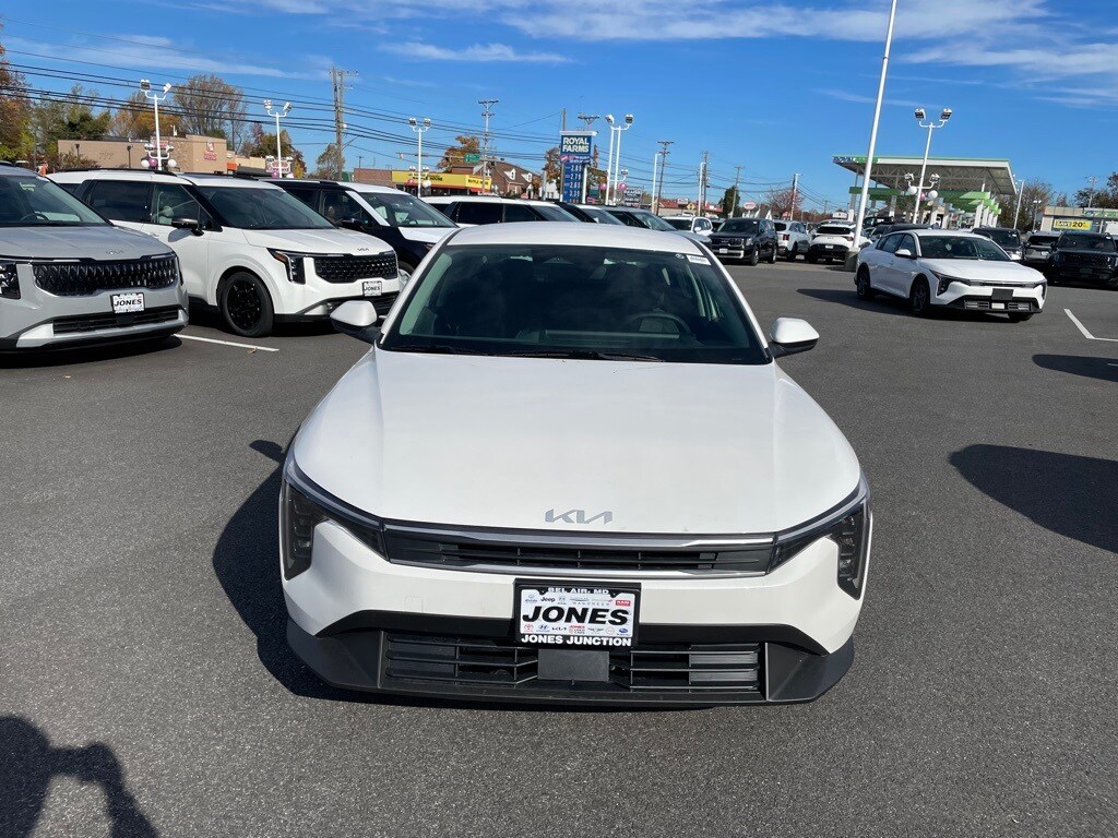 2025 Kia K4 LXS photo 3