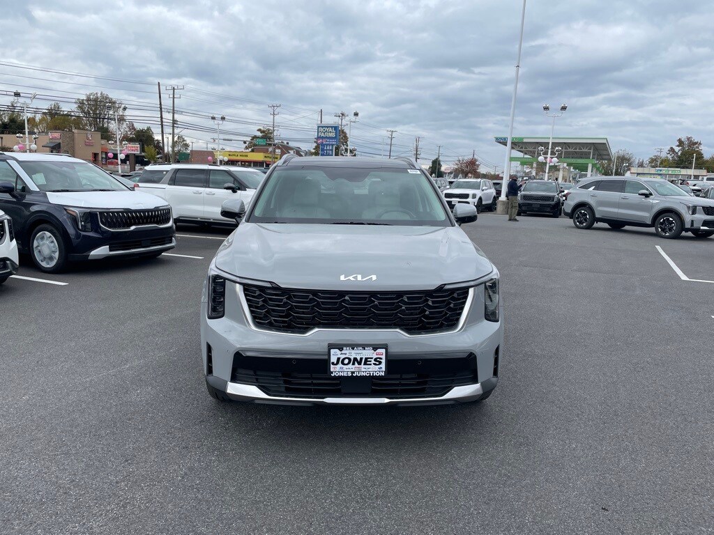 2026 Kia Sorento S photo 3