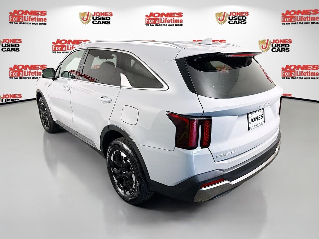 Used 2025 Kia Sorento S SUV
