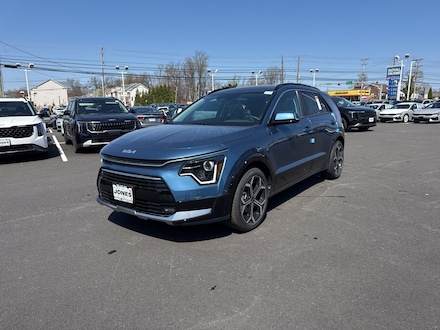 2025 Kia Niro EX Touring SUV