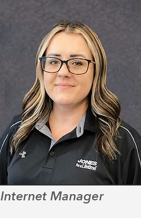 Staff member Chelsea Sensebaugh from 04e0436531f8