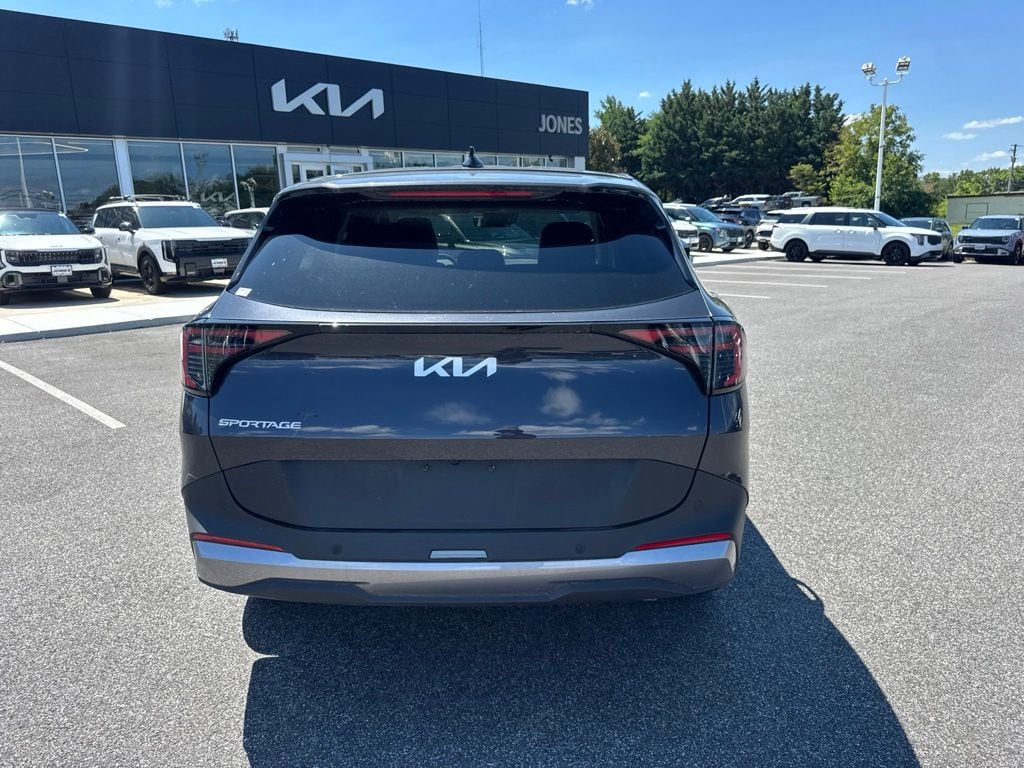 2026 Kia Sportage EX - Photo 6