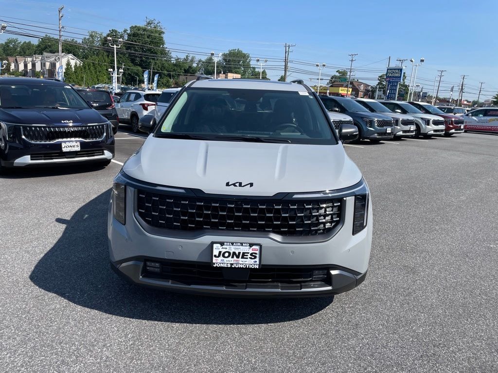 New 2026 Kia Carnival SX Van Passenger Van