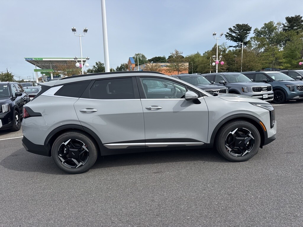 2026 Kia Sportage EX photo 2