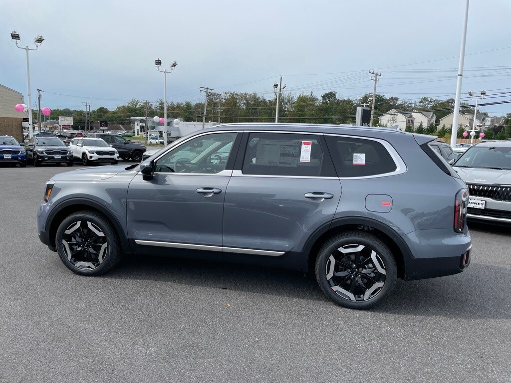 2025 Kia Telluride EX photo 4