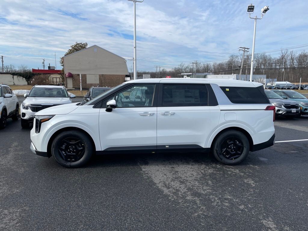 New 2026 Kia Carnival LXS Van Passenger Van