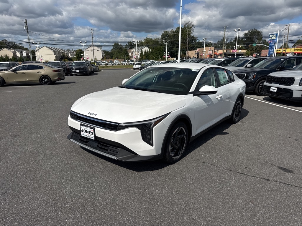 2025 Kia K4 EX's photo