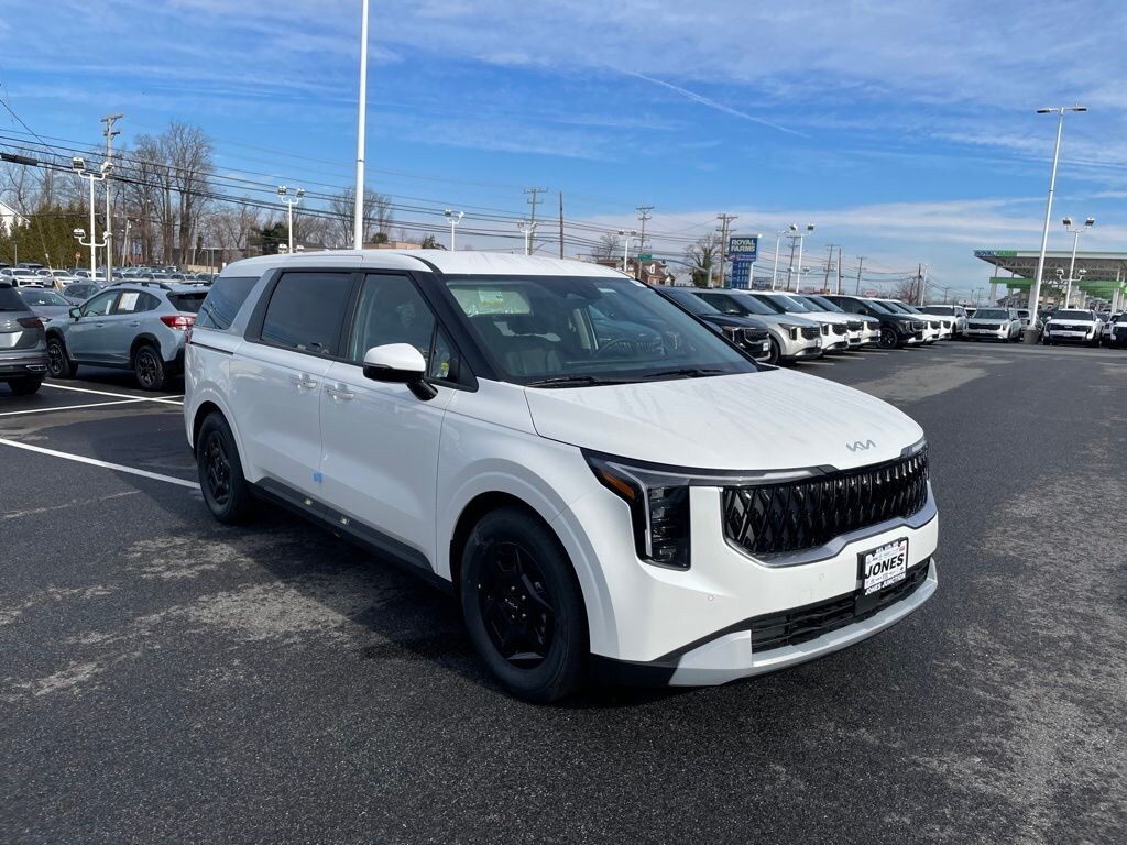 New 2026 Kia Carnival LXS Van Passenger Van