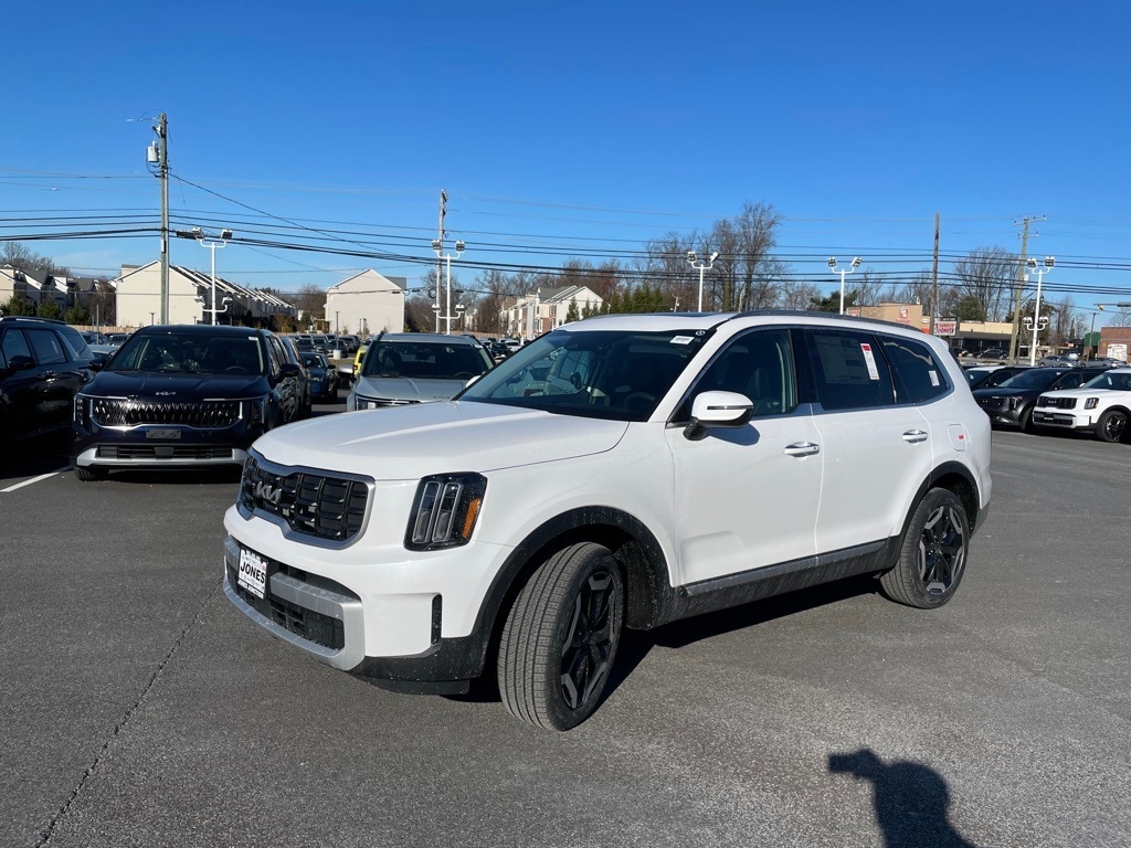 2025 Kia Telluride S's photo