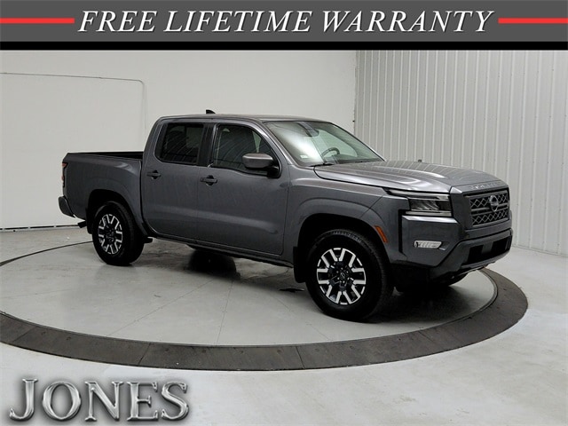 2024 Nissan Frontier SL