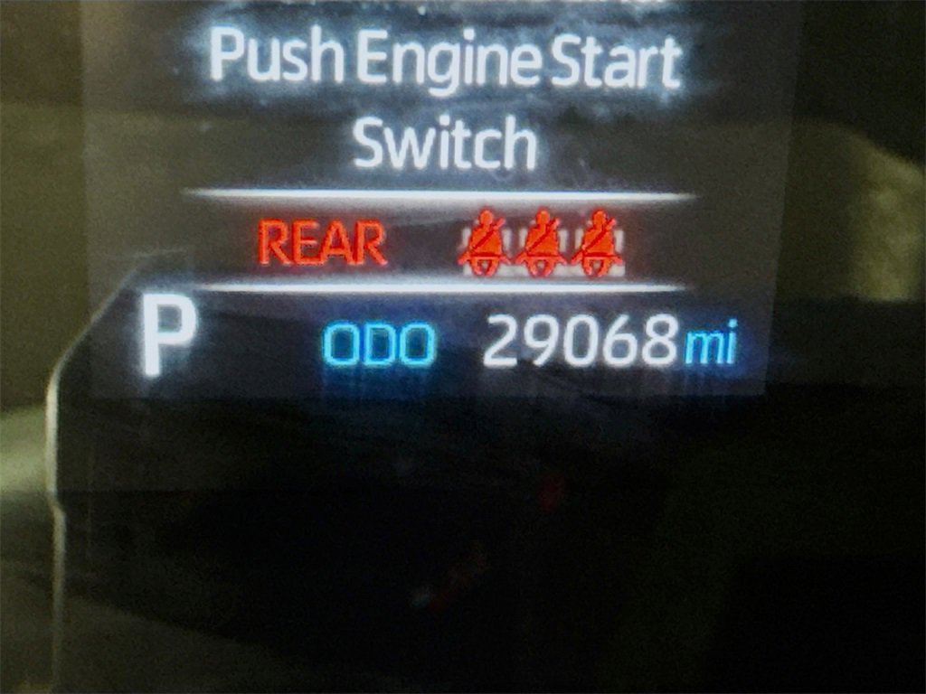 2020 Toyota RAV4 XLE Premium photo 4
