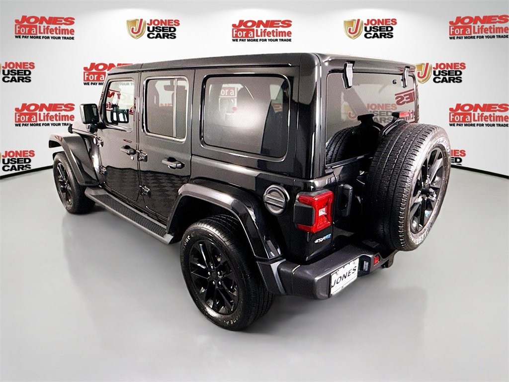 2023 Jeep Wrangler Sahara 4xe photo 2