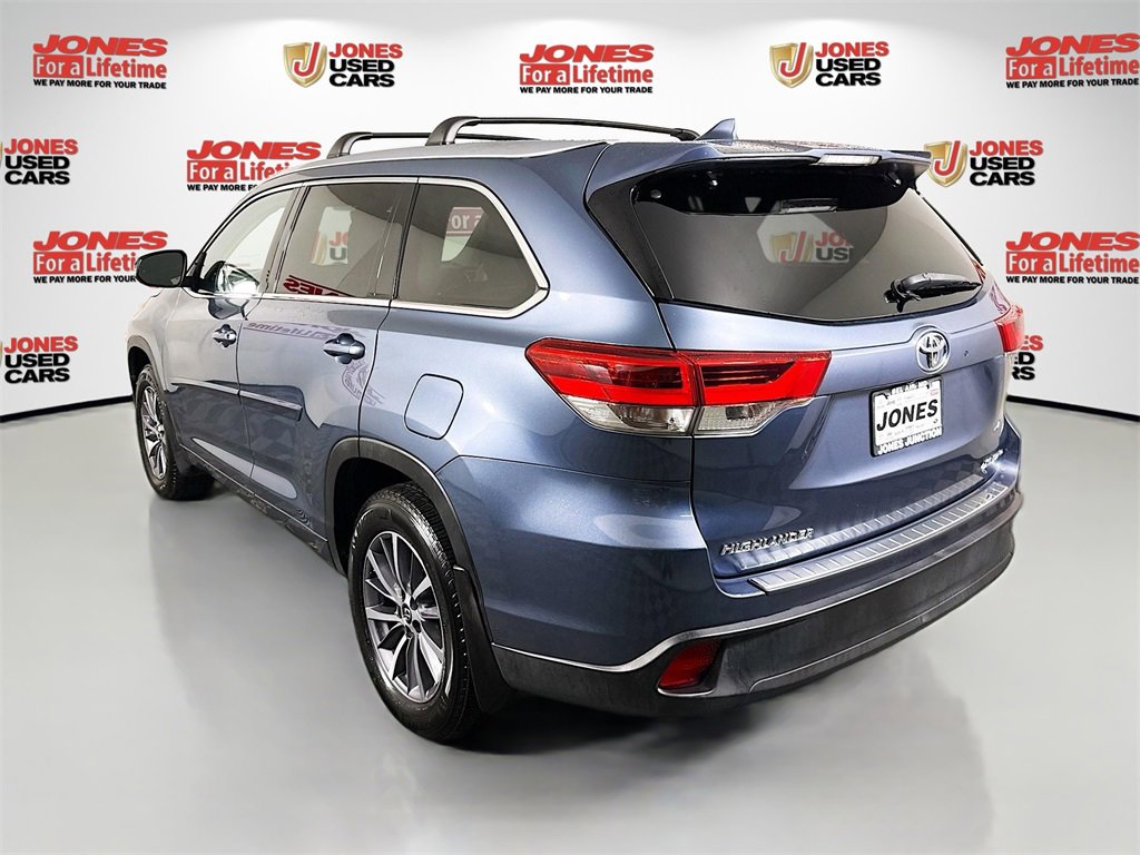 2018 Toyota Highlander XLE photo 2