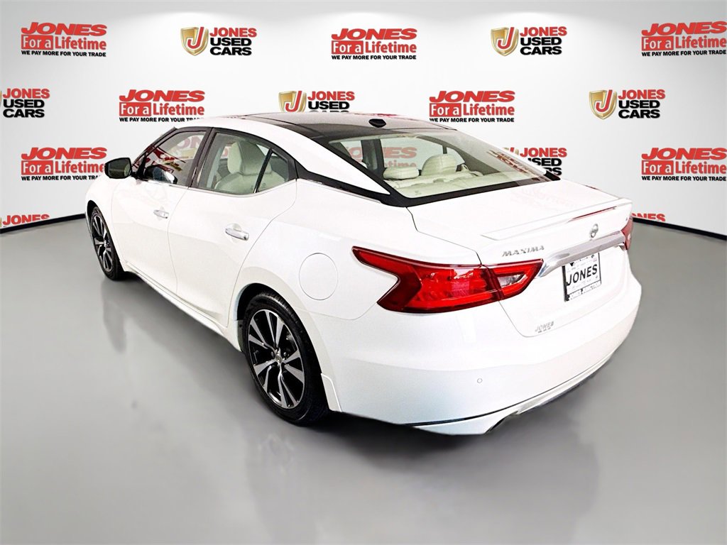 2016 Nissan Maxima Platinum photo 2