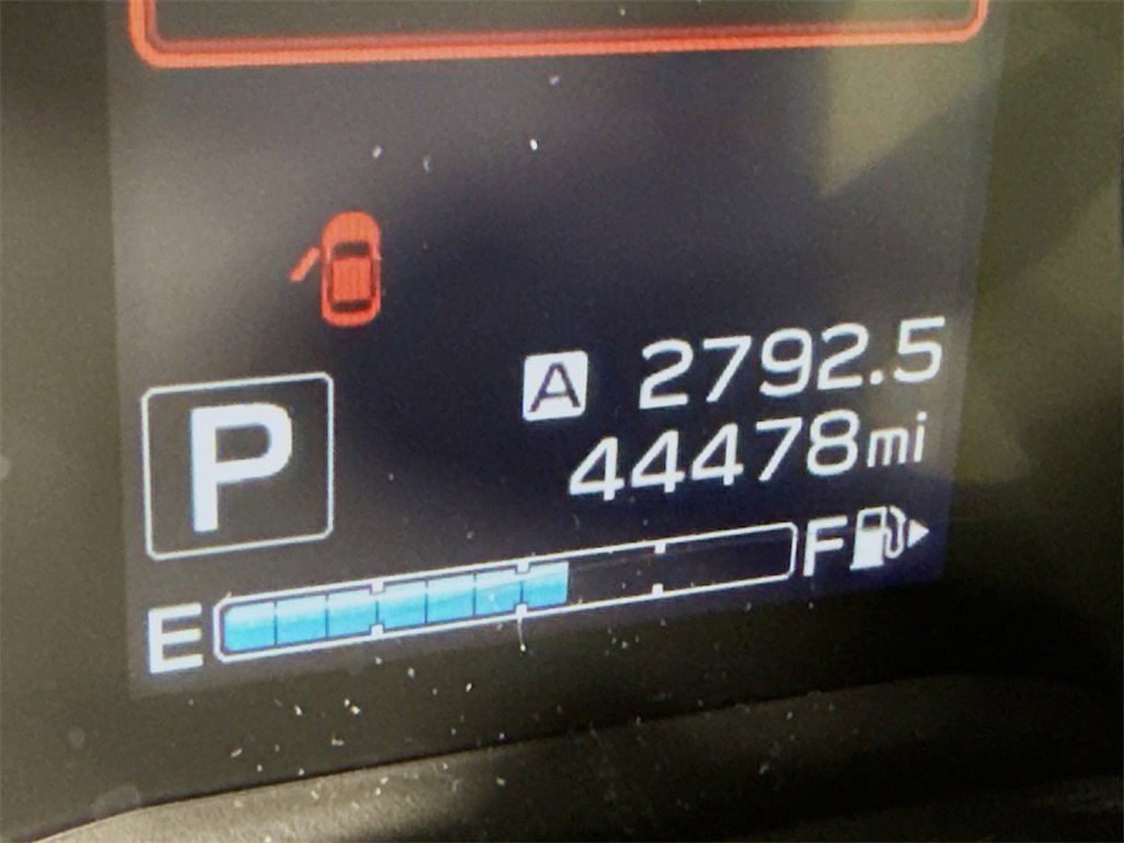2019 Subaru Crosstrek 2.0i Premium photo 4