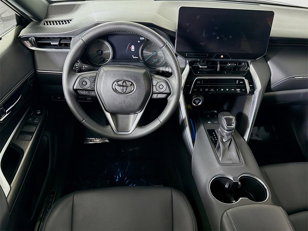 2023 Toyota Venza photo 3