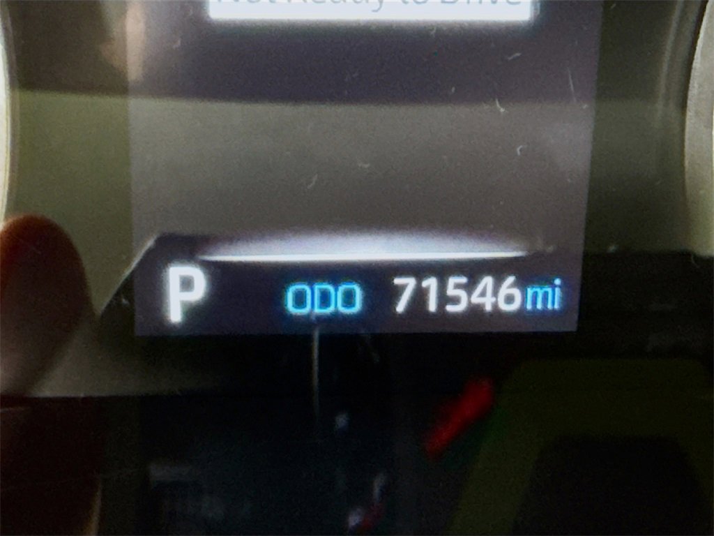 2022 Toyota RAV4 LE photo 4