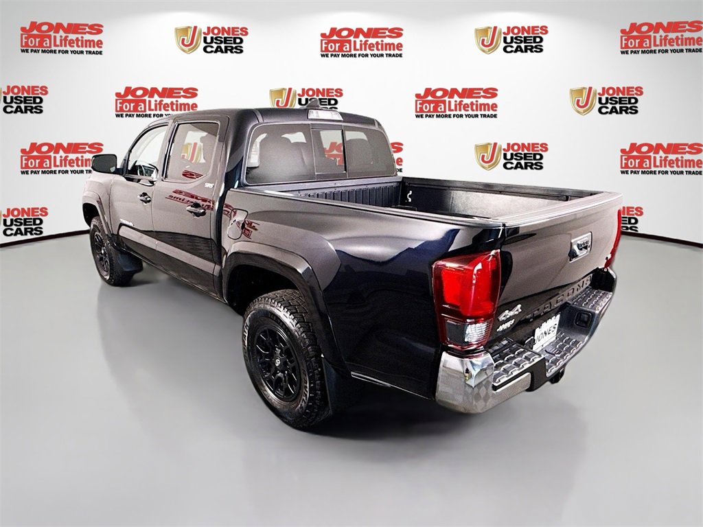 2021 Toyota Tacoma SR5 photo 2