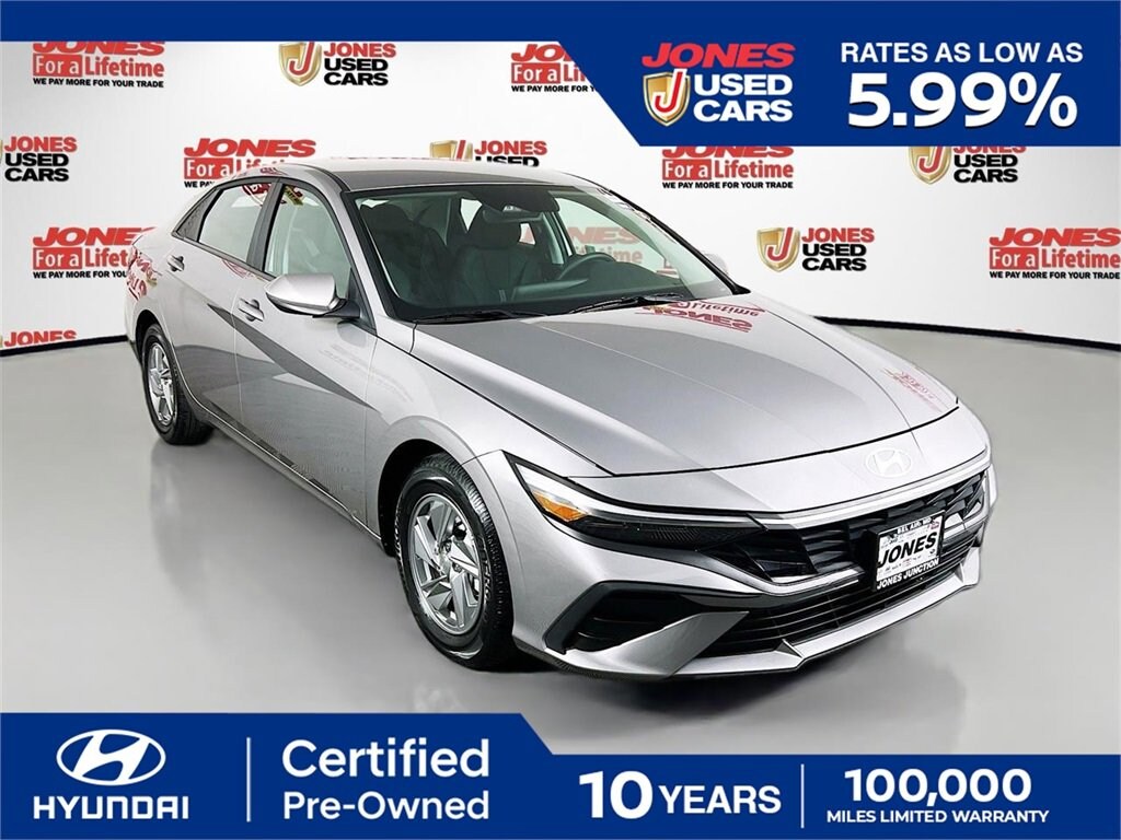 Used 2024 Hyundai Elantra SE Sedan