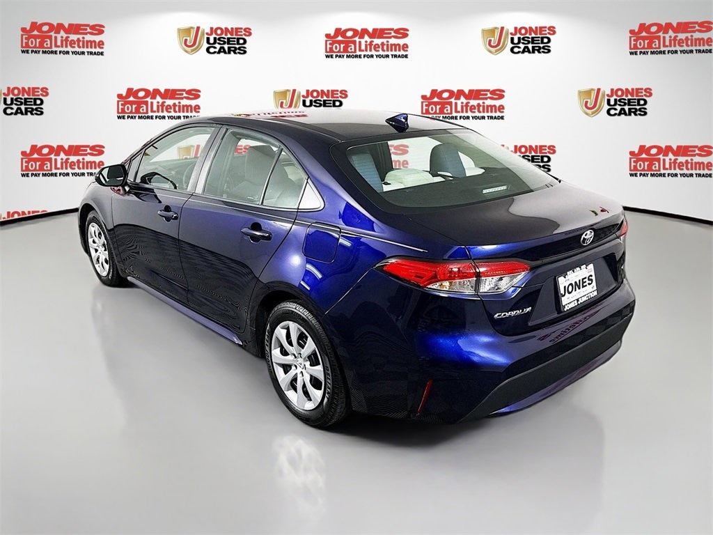 Used 2020 Toyota Corolla LE Sedan