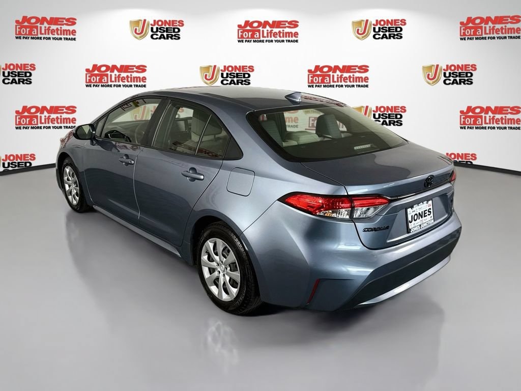 Used 2022 Toyota Corolla LE Sedan